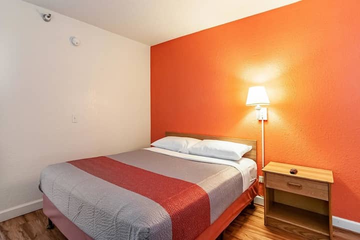 Room 5 of 30