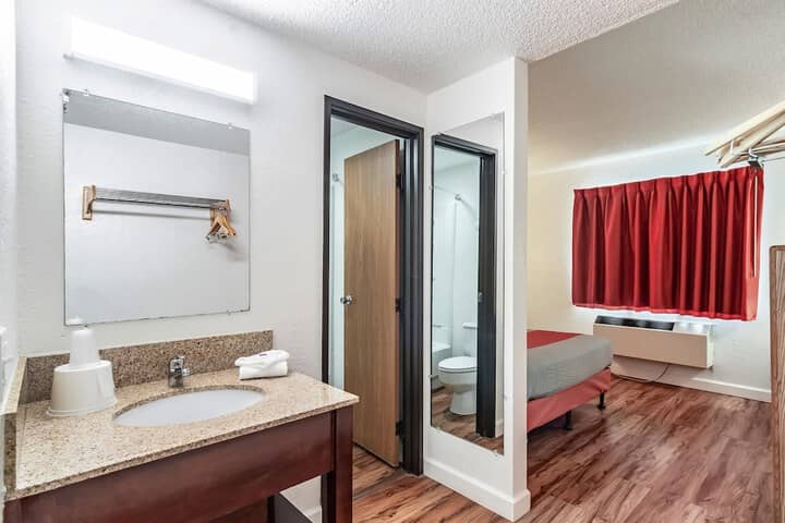 Room 20 of 30